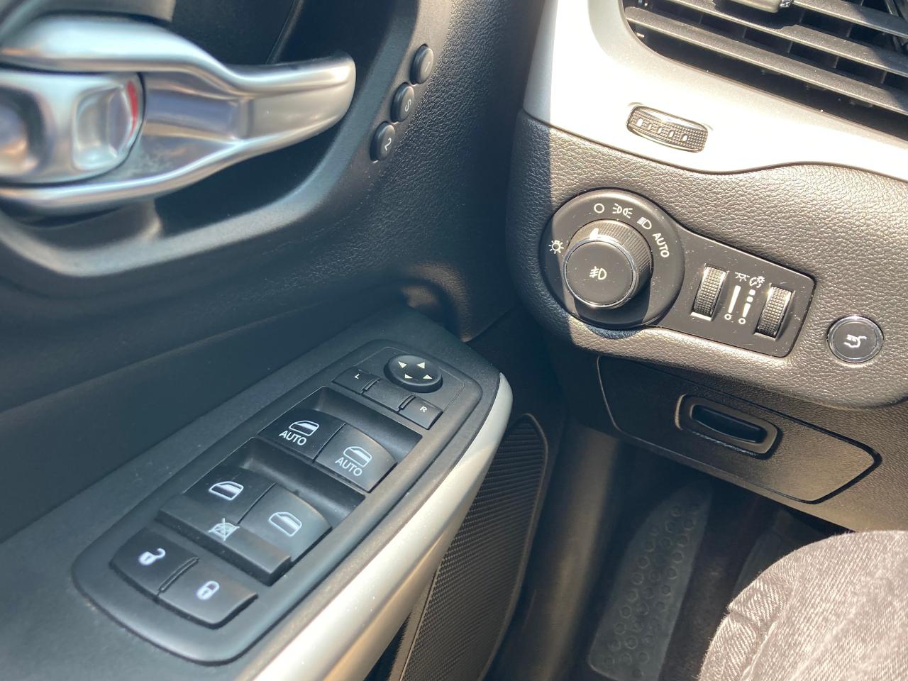 2018 Jeep Cherokee Trailhawk Leather Plus - Photo #20