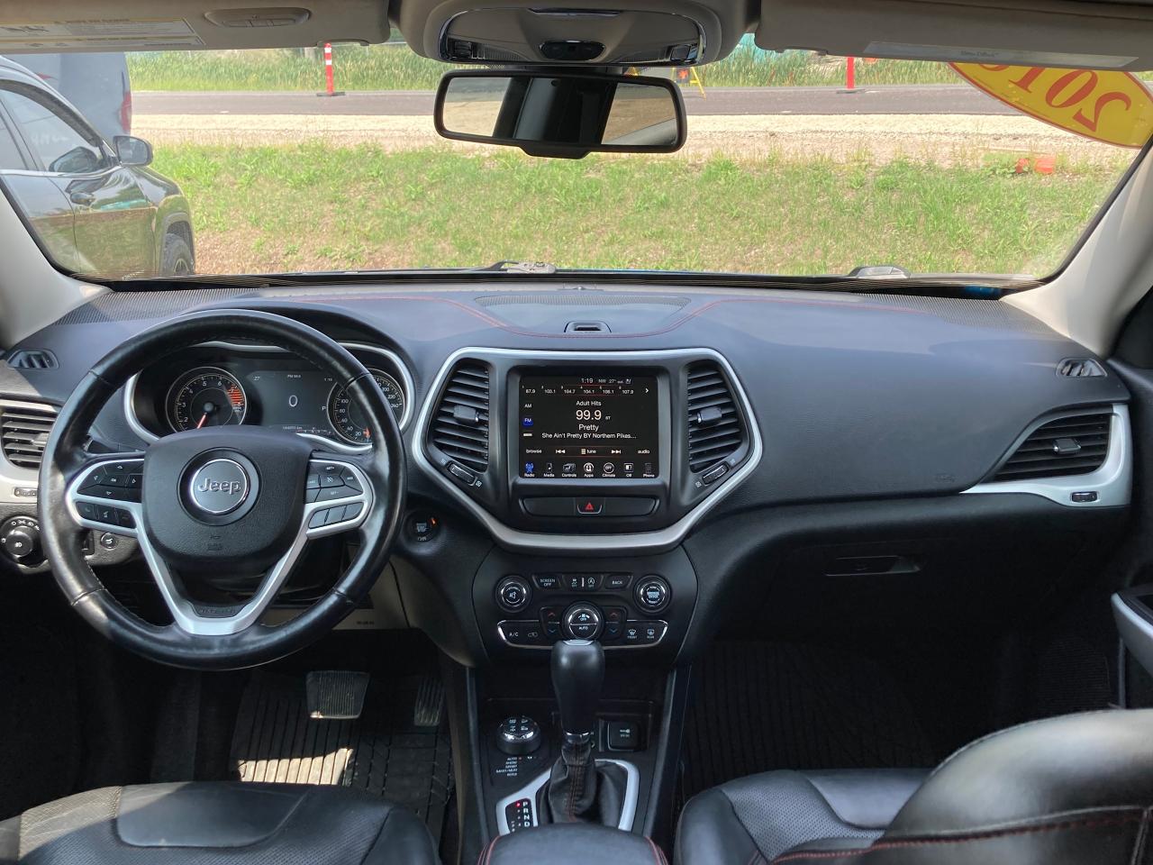 2018 Jeep Cherokee Trailhawk Leather Plus - Photo #6