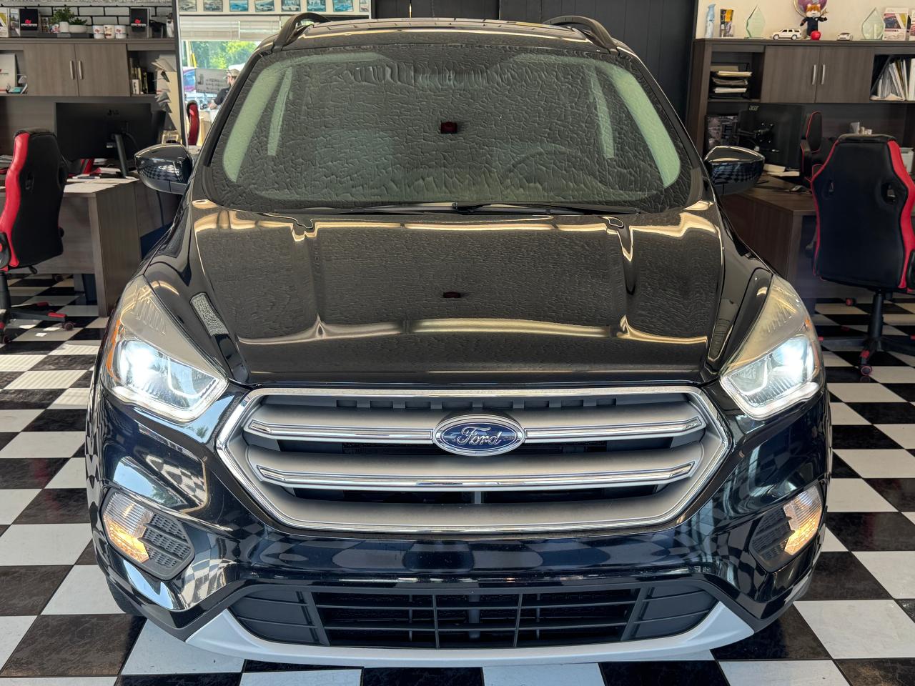 2017 Ford Escape SE+ApplePlay+Camera+Heated Seats+Rear Park Sensors Photo8