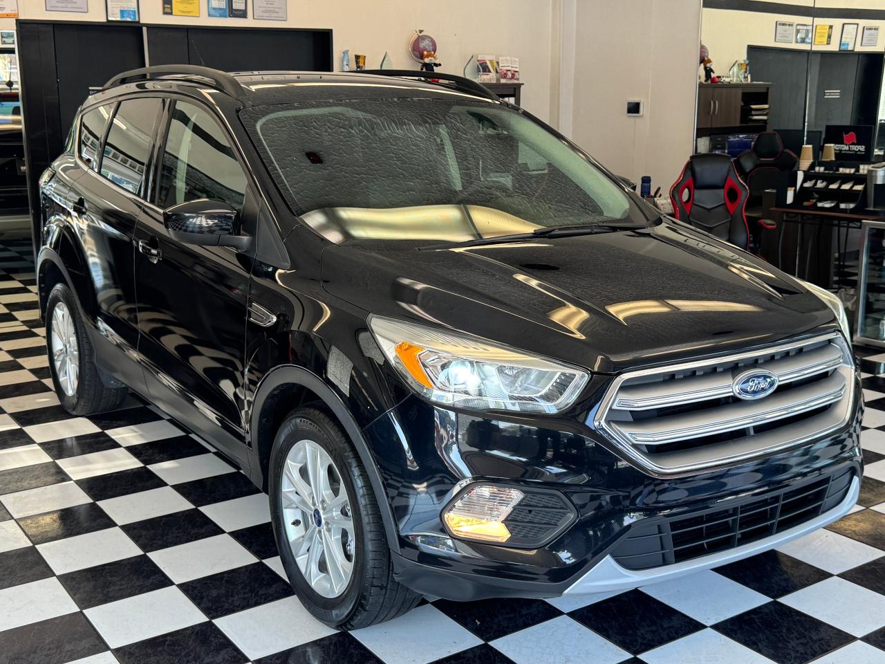 2017 Ford Escape SE+ApplePlay+Camera+Heated Seats+Rear Park Sensors Photo7