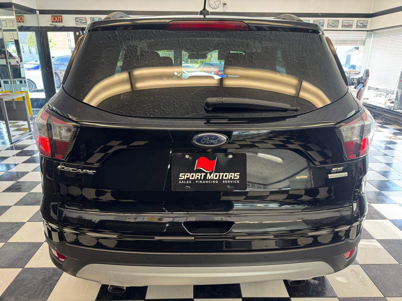 2017 Ford Escape SE+ApplePlay+Camera+Heated Seats+Rear Park Sensors Photo5