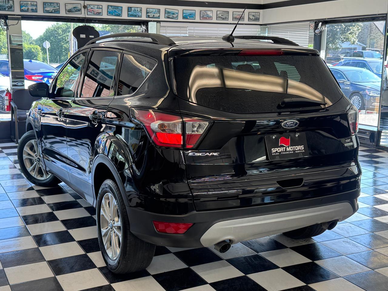2017 Ford Escape SE+ApplePlay+Camera+Heated Seats+Rear Park Sensors Photo12