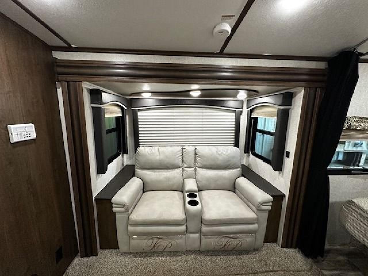 2019 Keystone Cougar 22RBSWE 