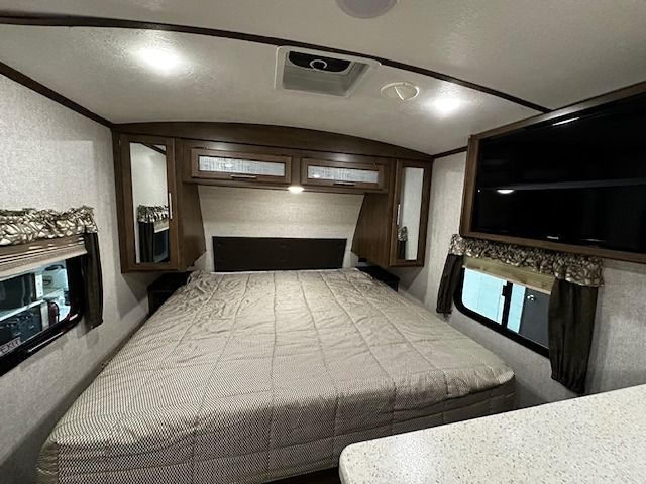 2019 Keystone Cougar 22RBSWE 