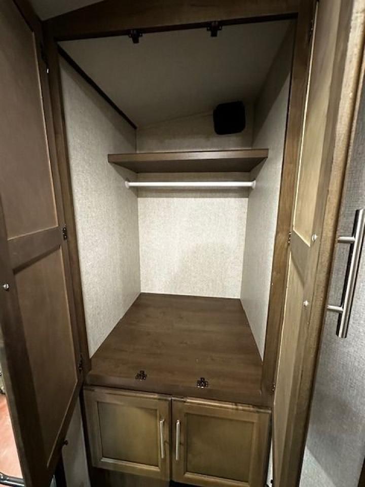 2019 Keystone Cougar 22RBSWE 