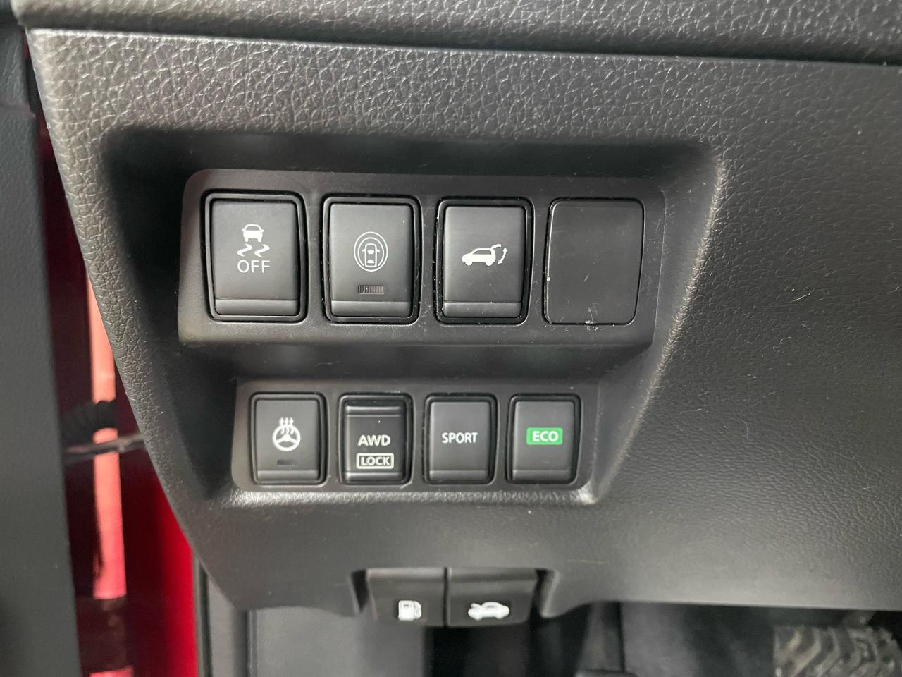 2017 Nissan Rogue SL Photo13