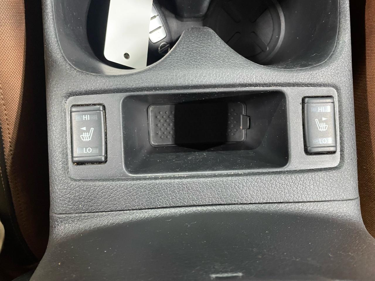 2017 Nissan Rogue SL Photo20