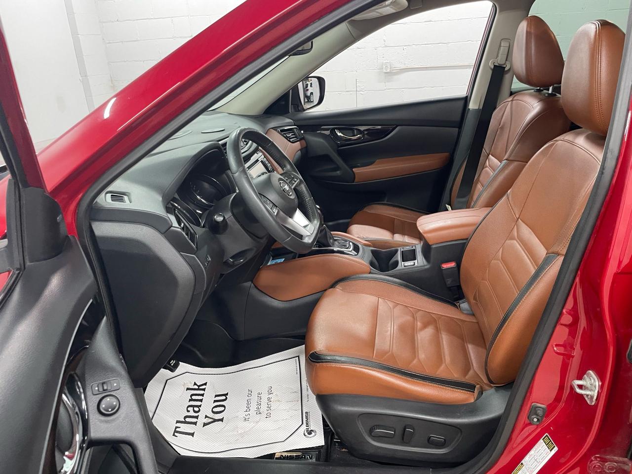 2017 Nissan Rogue SL Photo8