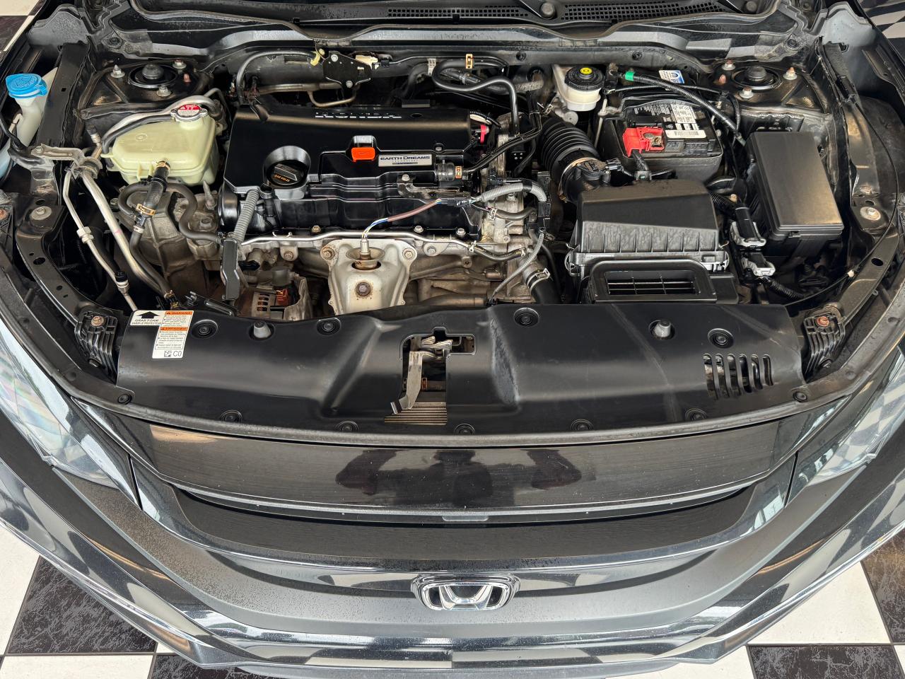 2019 Honda Civic LX Manual+New Tires+Brakes+ACCIDENT FREE - Photo #9
