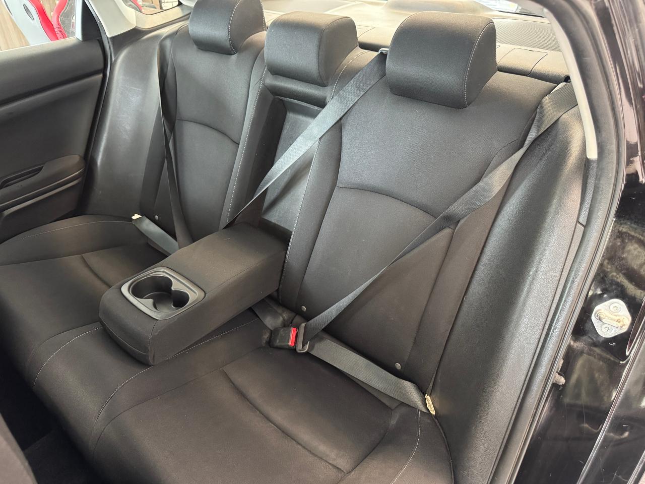 2019 Honda Civic LX Manual+New Tires+Brakes+ACCIDENT FREE Photo22