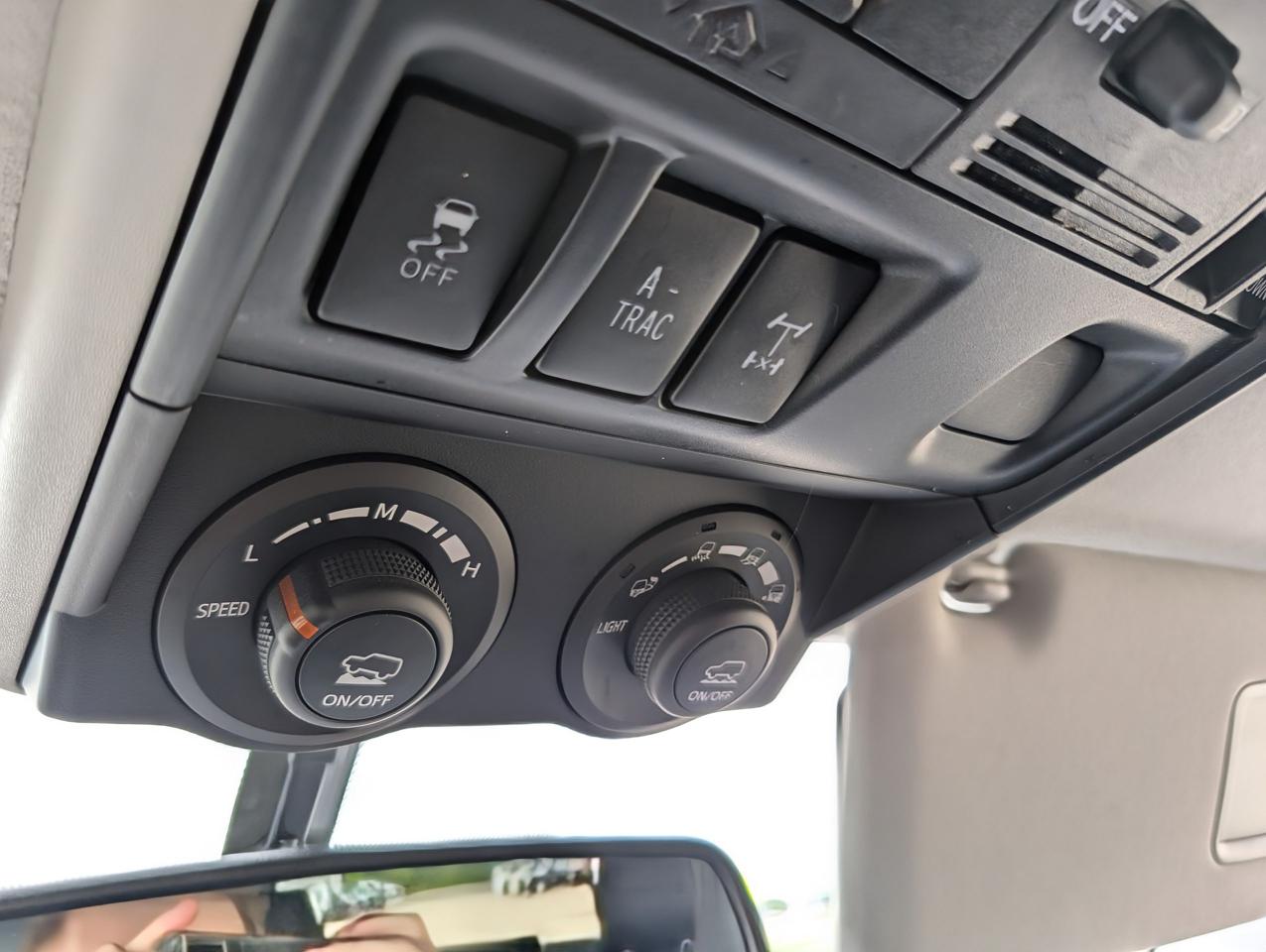 2018 Toyota 4Runner TRD OFF-ROAD | Leather| Crawl control - Photo #14
