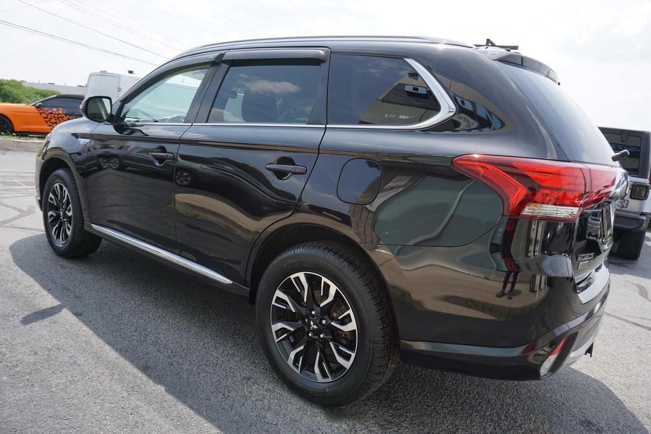 2018 Mitsubishi Outlander Phev SE S-AWC CERTIFIED *1 OWER*ACCIDENT FREE* CAMERA BLUETOOTH LEATHER HEATED SEATS CRUISE ALLOYS Photo