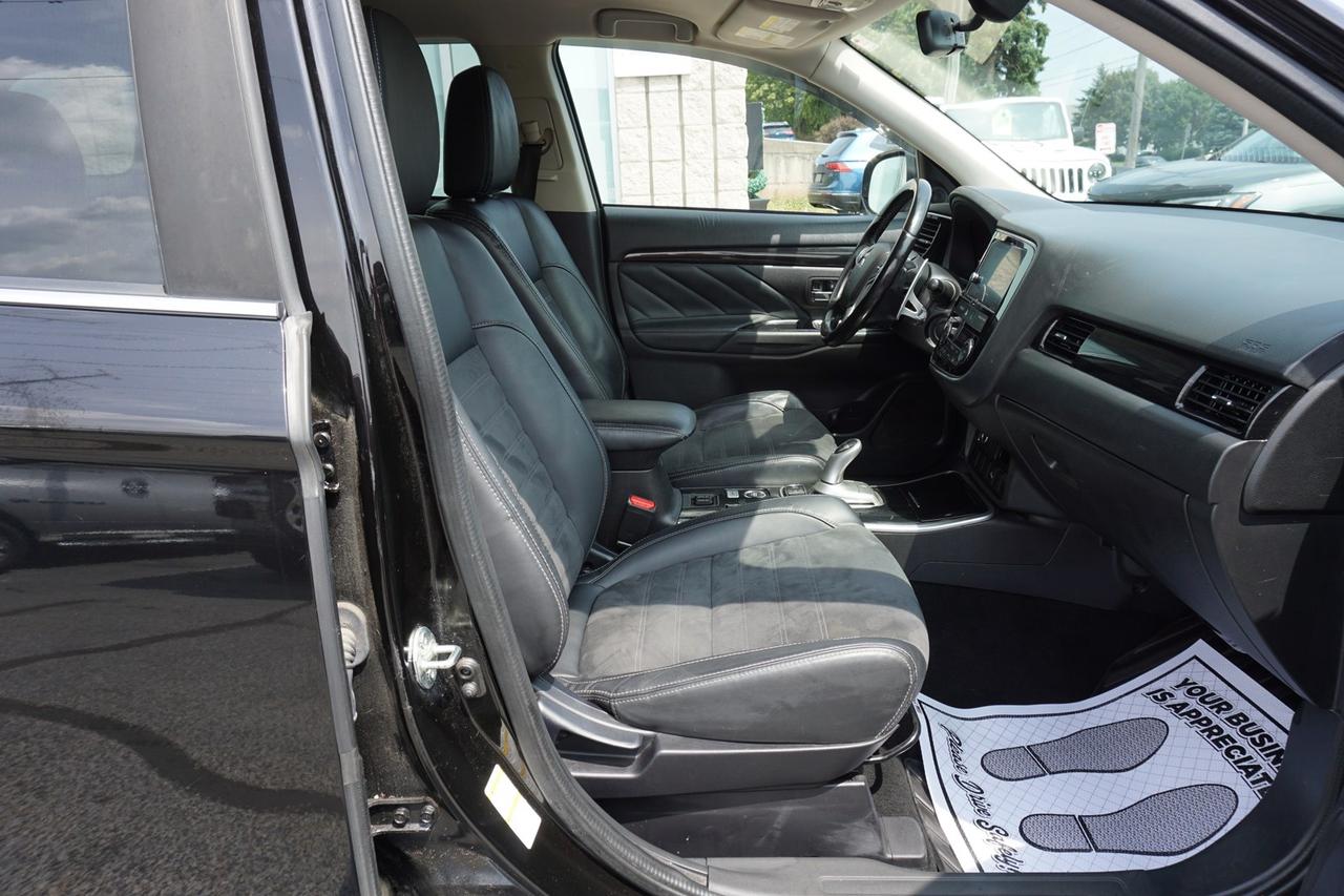 2018 Mitsubishi Outlander Phev SE S-AWC CERTIFIED *1 OWER*ACCIDENT FREE* CAMERA BLUETOOTH LEATHER HEATED SEATS CRUISE ALLOYS Photo