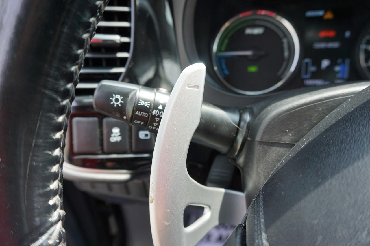 2018 Mitsubishi Outlander Phev SE S-AWC CERTIFIED *1 OWER*ACCIDENT FREE* CAMERA BLUETOOTH LEATHER HEATED SEATS CRUISE ALLOYS Photo