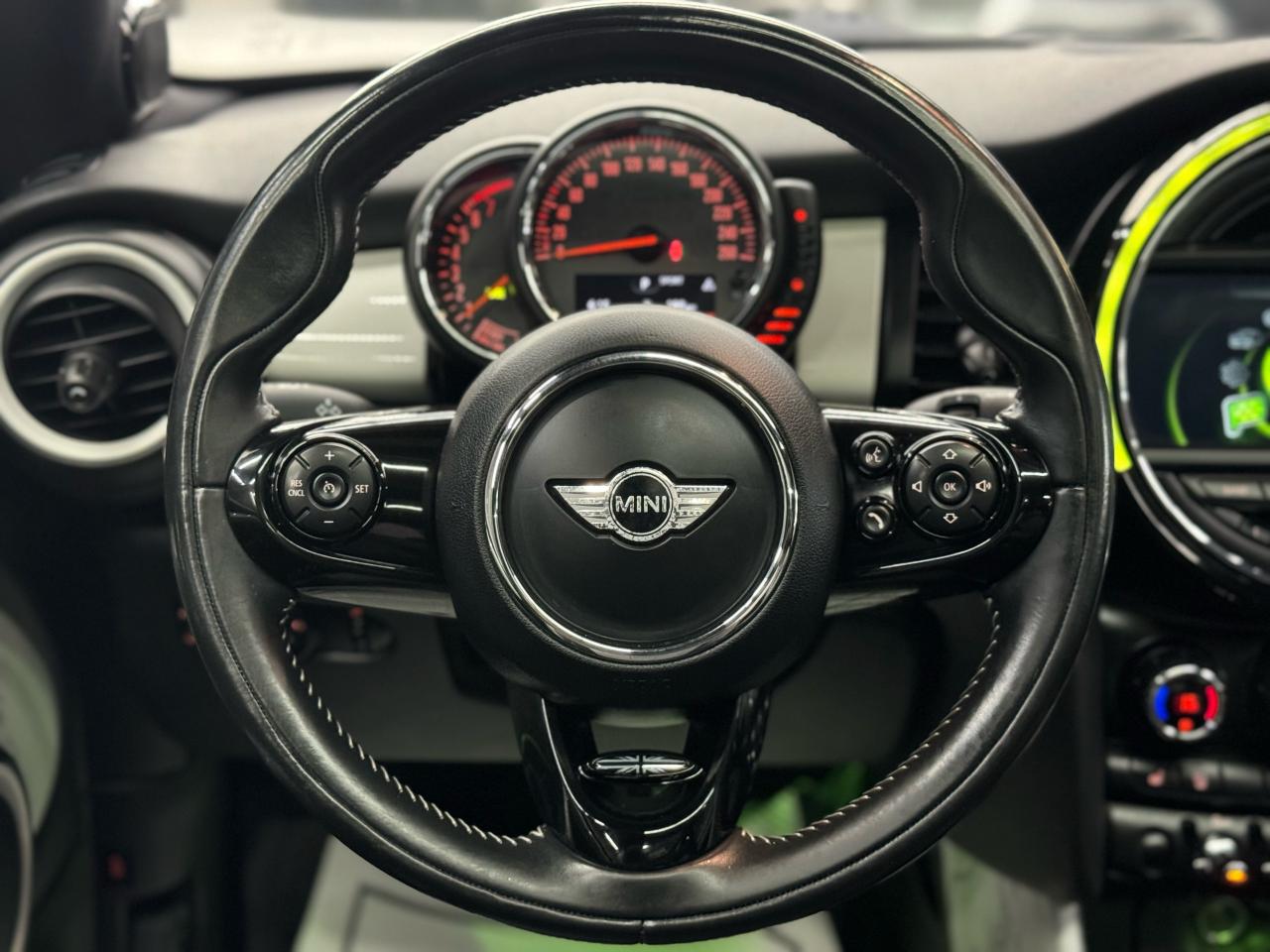 2017 MINI Cooper S S |NAV|PANO|HK SOUND|AMBIENT LIGHTING| - Photo #12