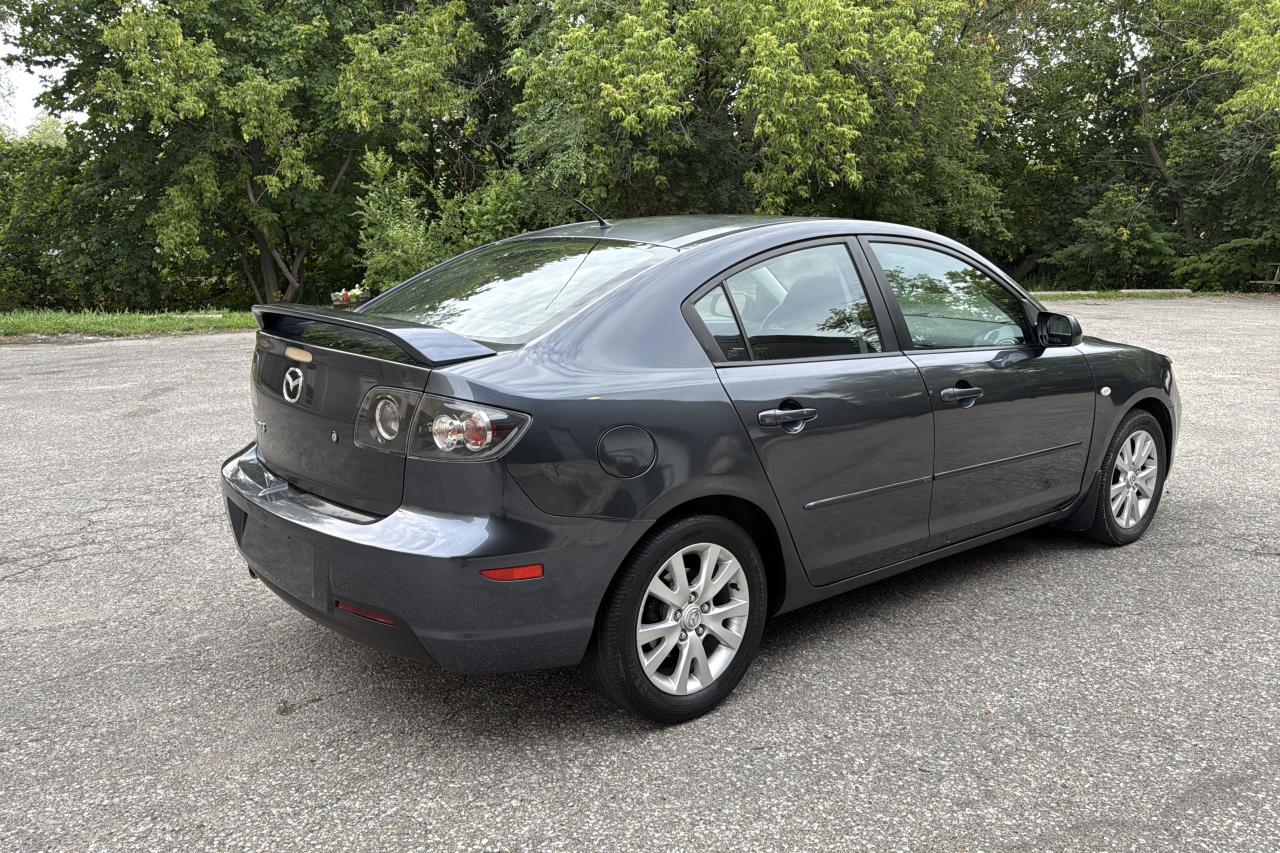 2009 Mazda MAZDA3 4dr Sdn Auto GX Photo4