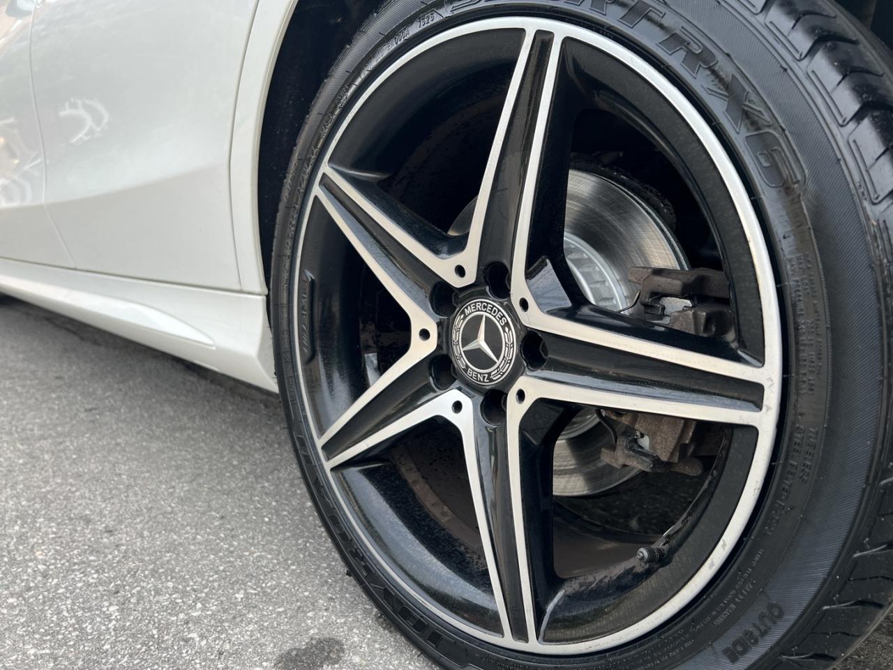 2018 Mercedes-Benz C-Class C300 4MATIC Sedan - Photo #8