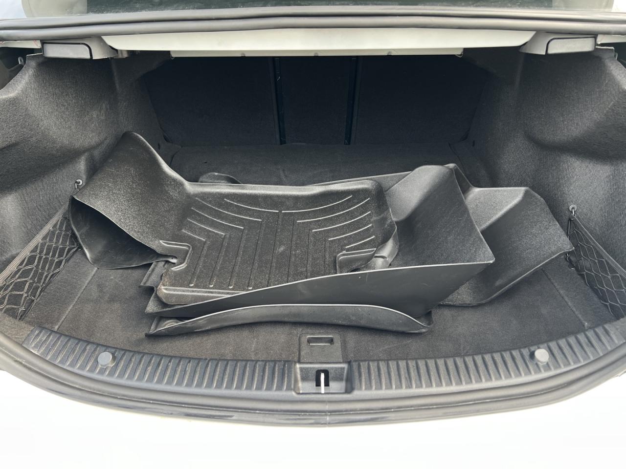 2018 Mercedes-Benz C-Class C300 4MATIC Sedan - Photo #10
