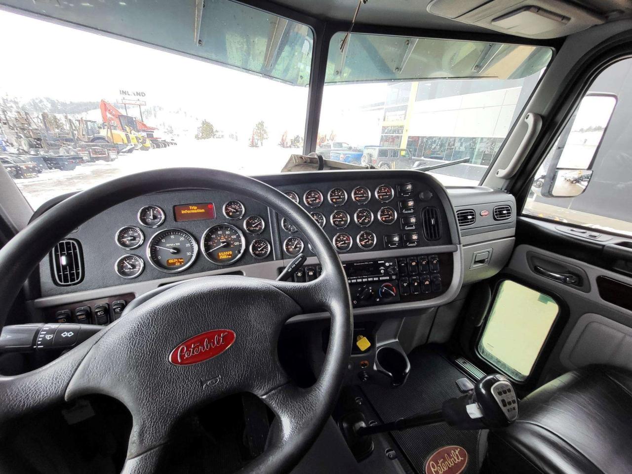 2022 PETERBILT 389 Heavy Spec - Photo #7
