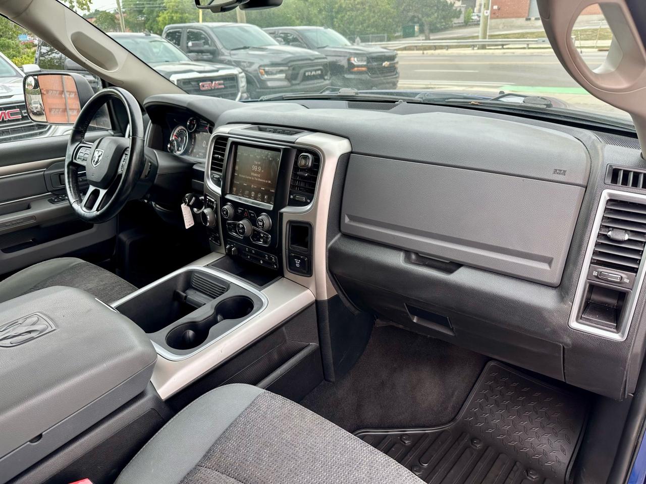 2017 RAM 1500 Classic OUTDOORSMAN - Photo #14