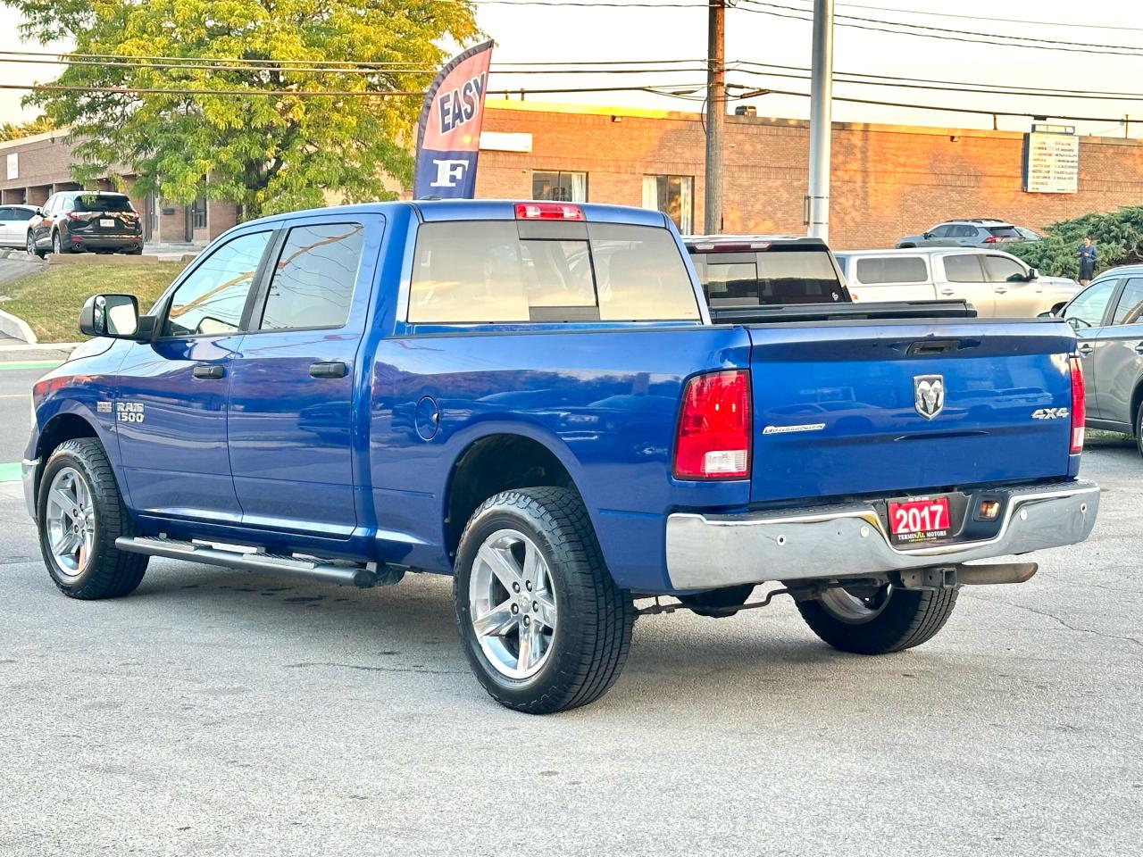 2017 RAM 1500 OUTDOORSMAN - Photo #4