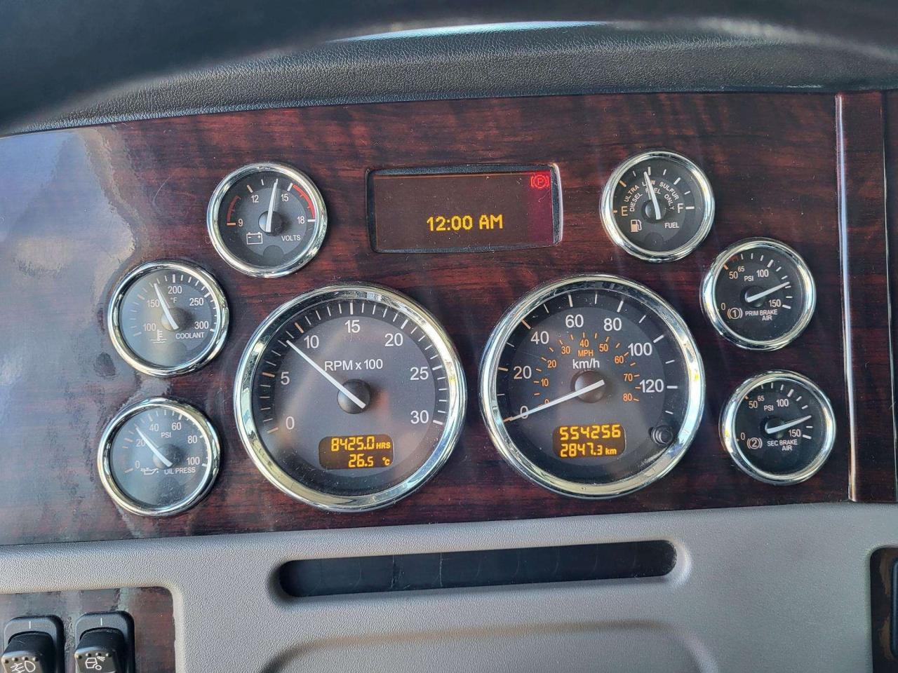 1754696338562