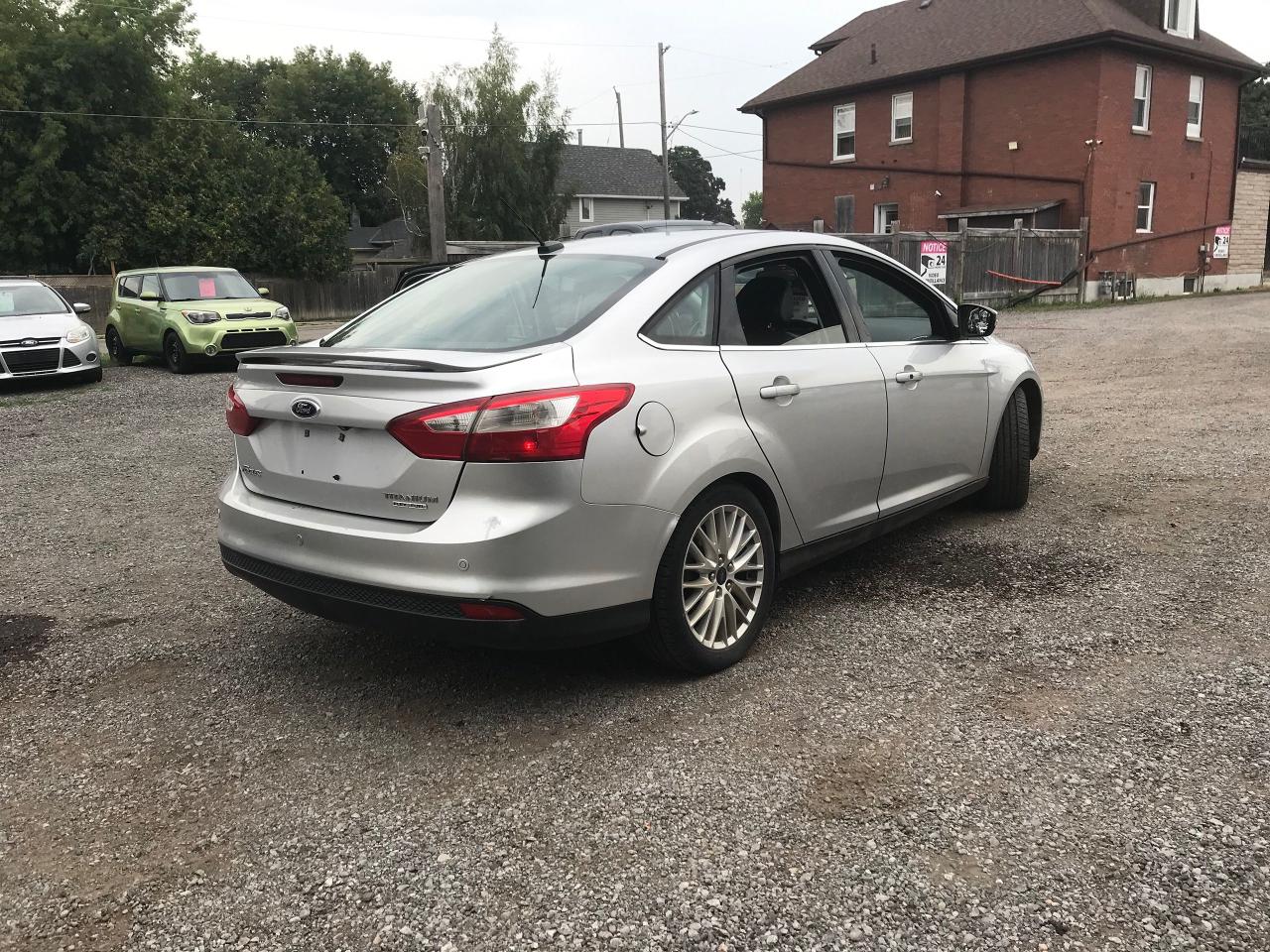 2014 Ford Focus Titanium - Photo #15