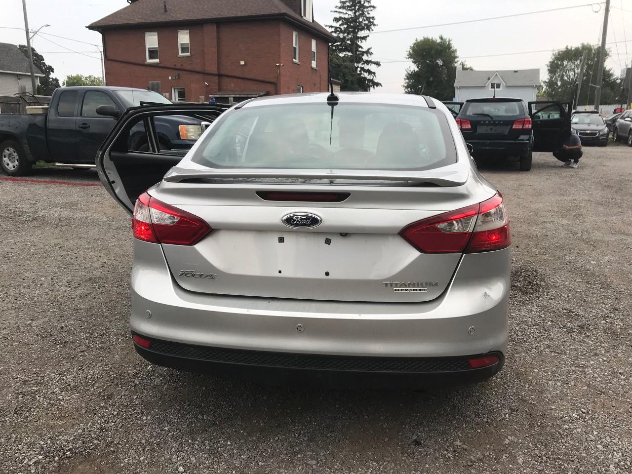 2014 Ford Focus Titanium - Photo #16