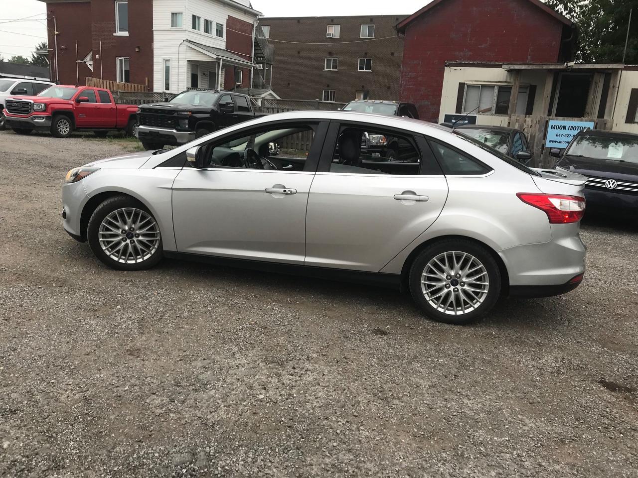 2014 Ford Focus Titanium - Photo #21