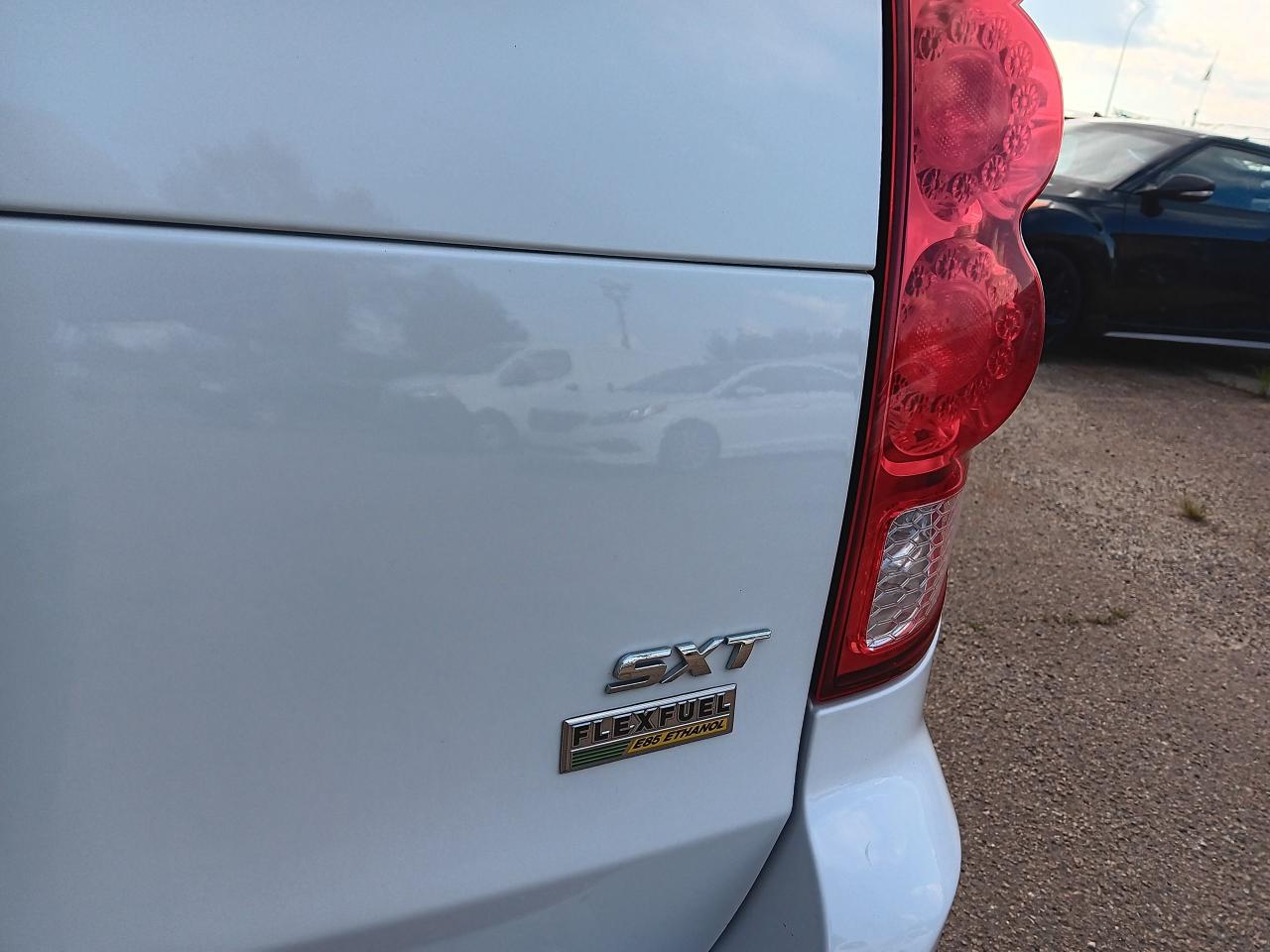 2014 Dodge Grand Caravan SXT 7 Passenger Sto N Go - Photo #7