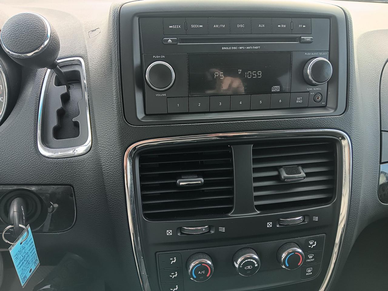 2014 Dodge Grand Caravan SXT 7 Passenger Sto N Go - Photo #19