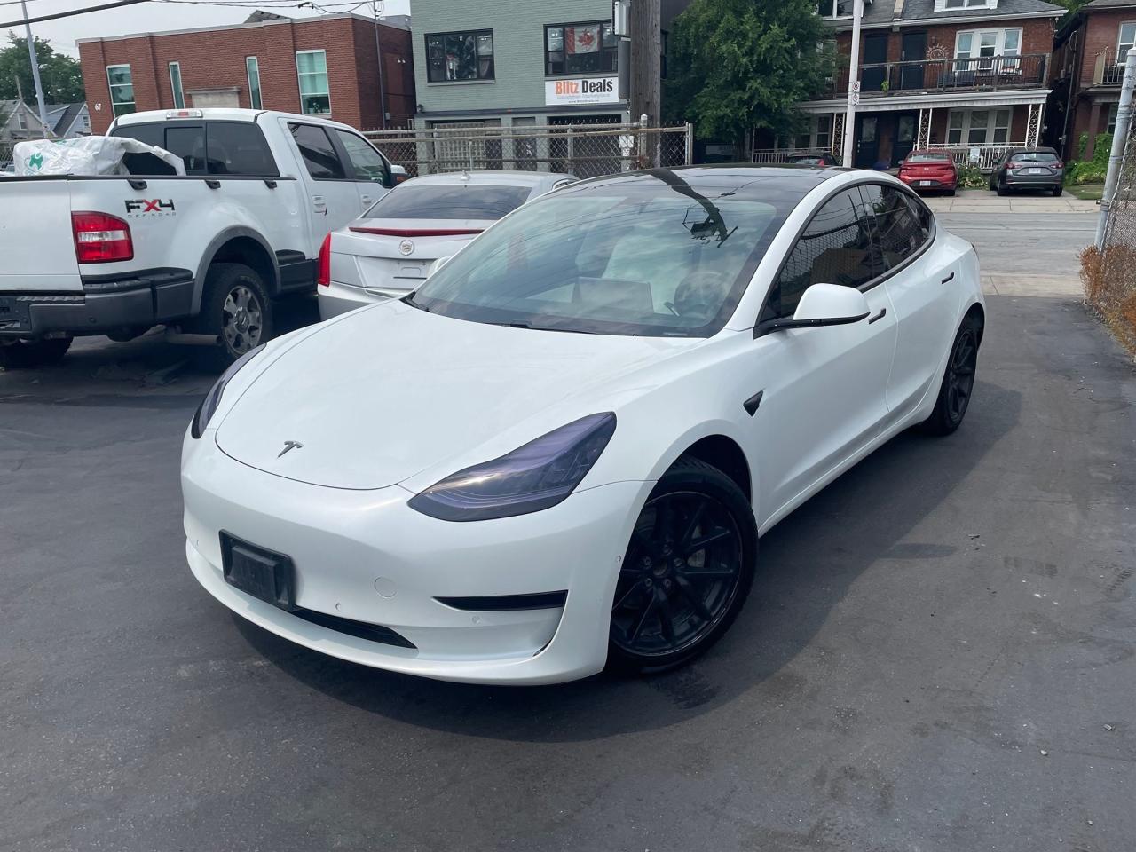 Used 2020 Tesla Model 3 Standard Range Plus *WHITE INTERRIOR, CARBON FIBER for sale in Hamilton, ON
