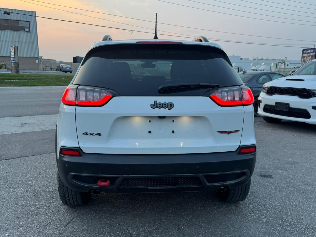 2022 Jeep Cherokee Trailhawk - Photo #5