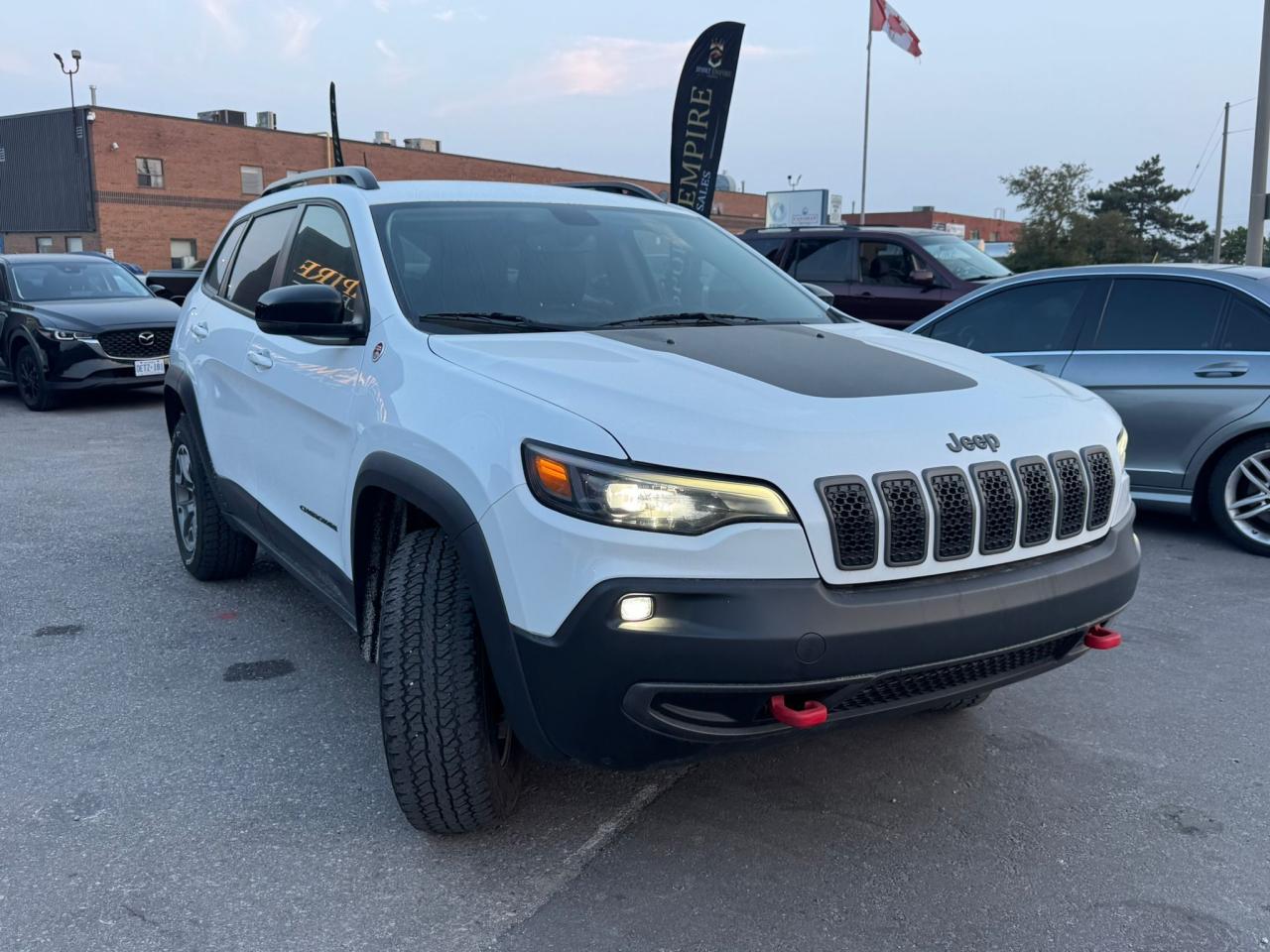 2022 Jeep Cherokee Trailhawk - Photo #3