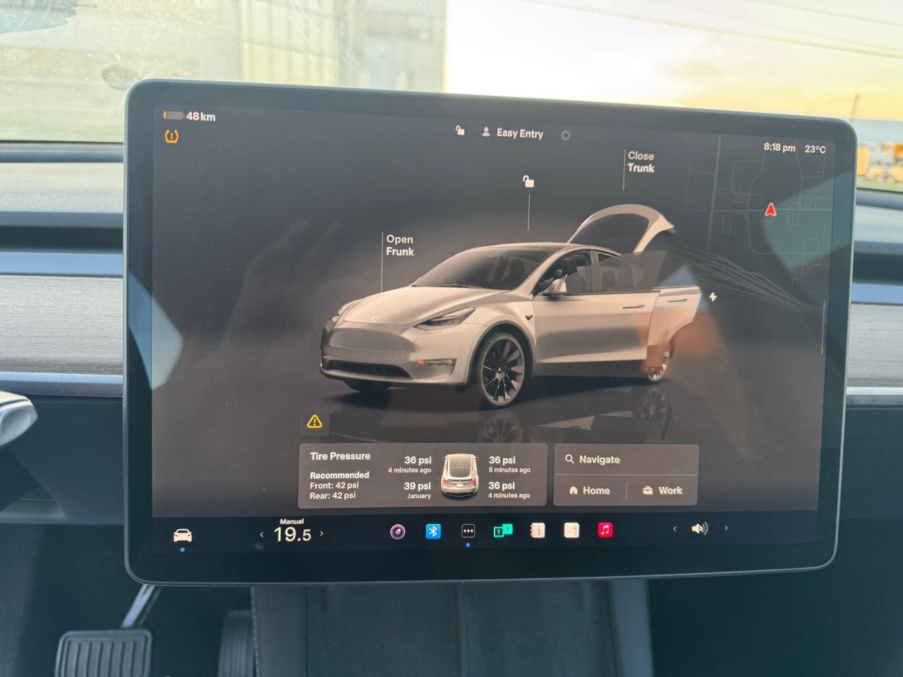 2022 Tesla Model Y LONG RANGE - Photo #13
