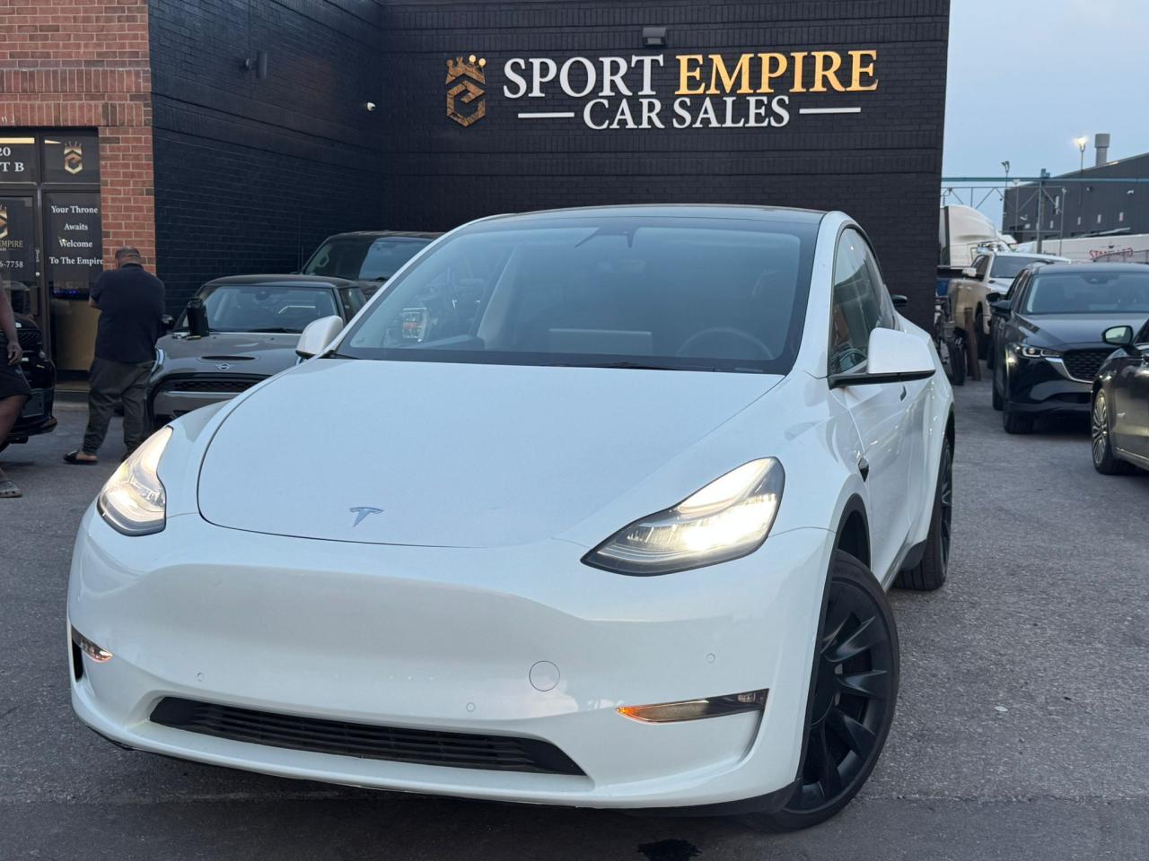 Used 2022 Tesla Model Y LONG RANGE for sale in Mississauga, ON
