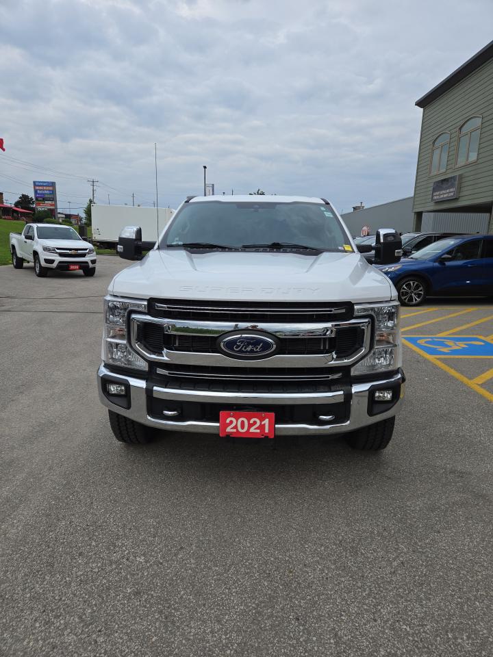 2021 Ford F-250 LARIAT Photo1
