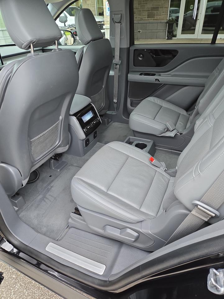 2021 Lincoln Aviator Reserve Photo
