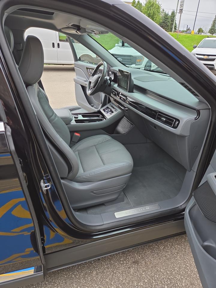 2021 Lincoln Aviator Reserve Photo