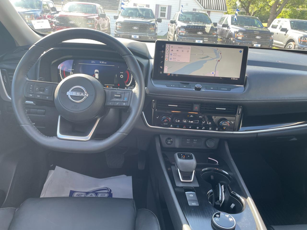 2024 Nissan Rogue SL Photo5
