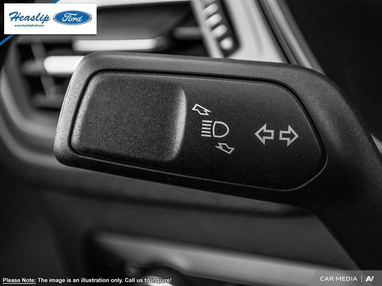 2025 Ford Escape ST-Line Photo5
