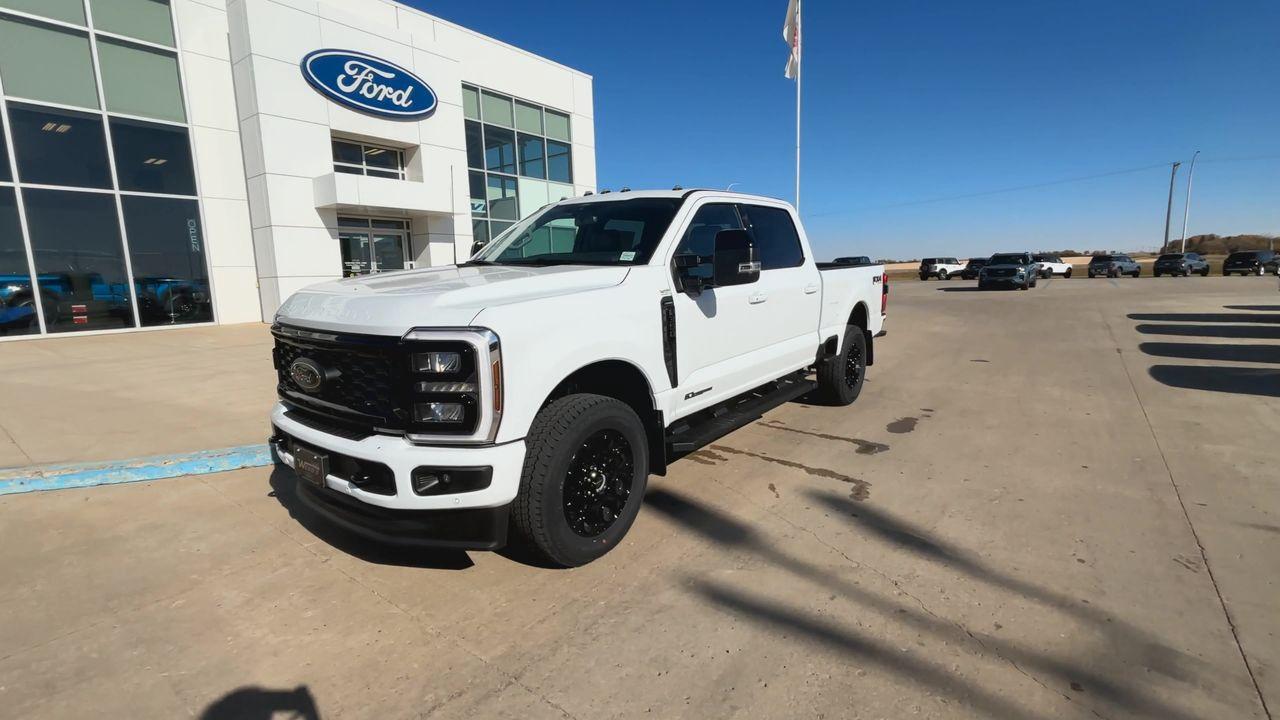 2026 Ford F-350 Super Duty SRW LARIAT 4WD CREW CAB 6.75' BOX Photo5