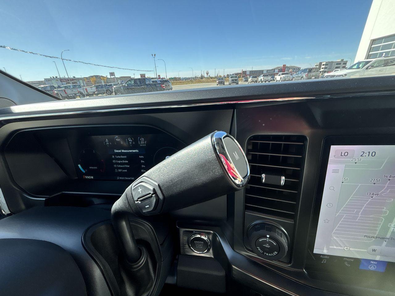 2026 Ford F-350 Super Duty SRW LARIAT 4WD CREW CAB 6.75' BOX Photo5