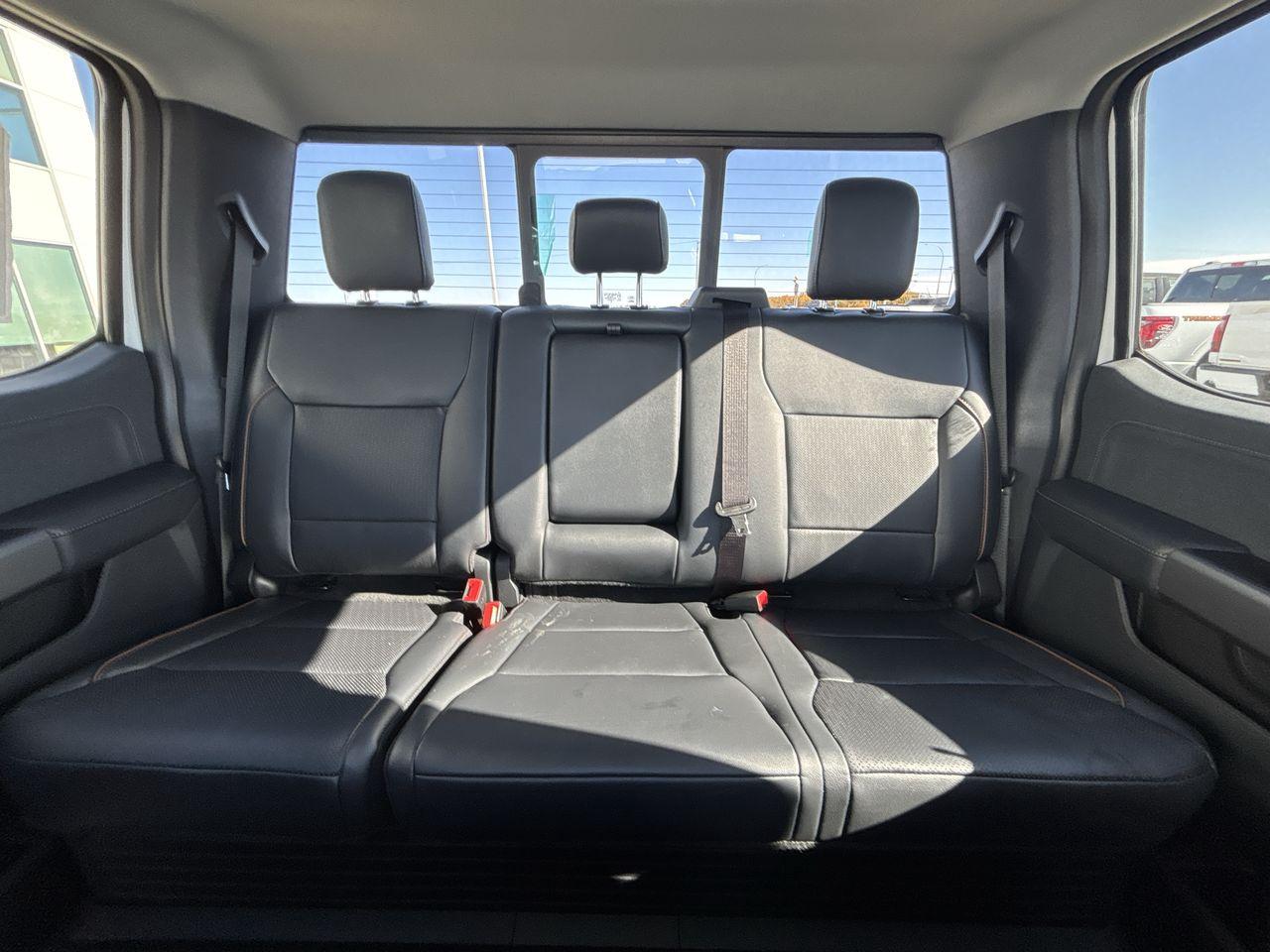 2026 Ford F-350 Super Duty SRW LARIAT 4WD CREW CAB 6.75' BOX Photo5