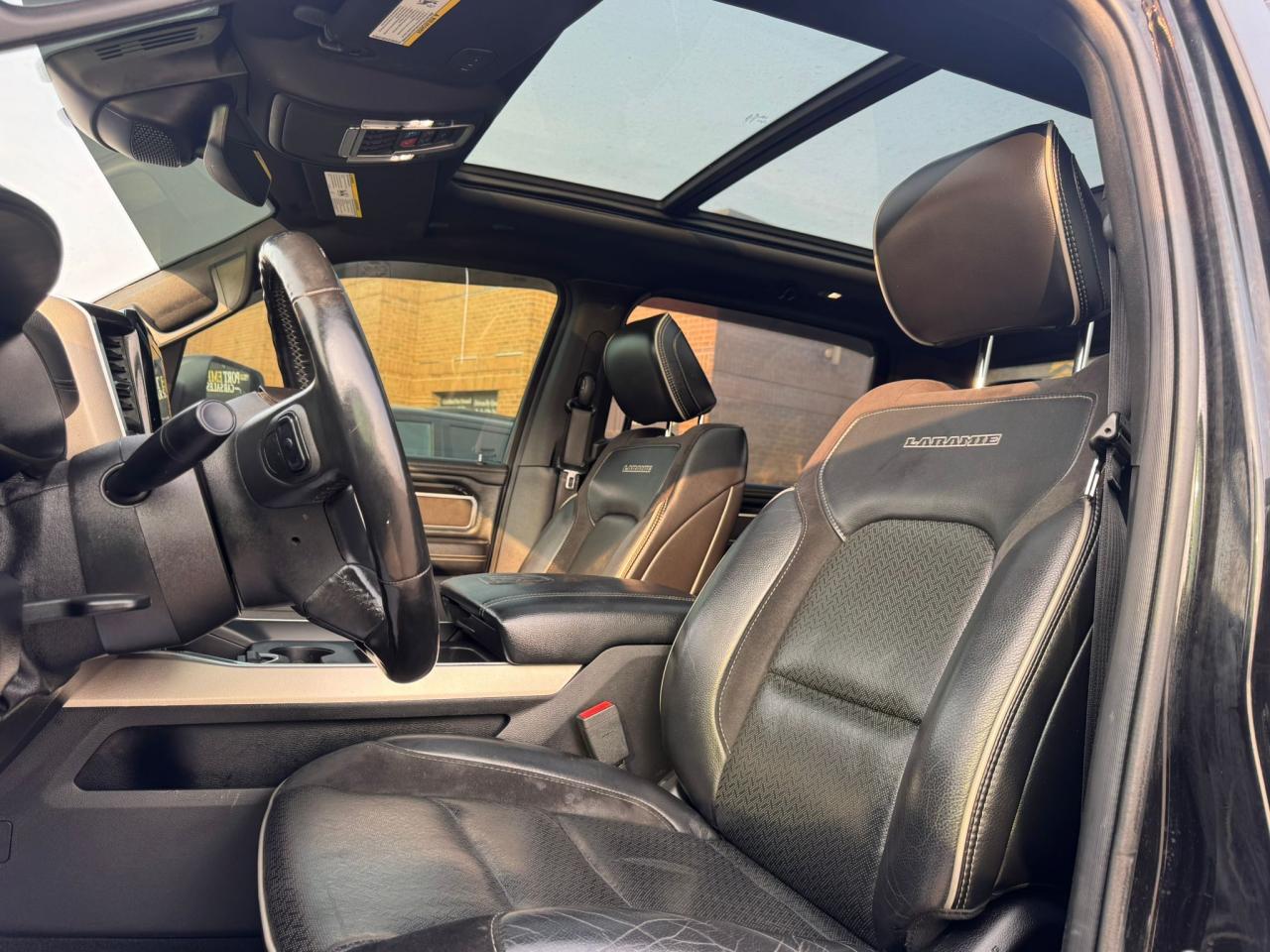 2019 RAM 1500 Laramie - Photo #12