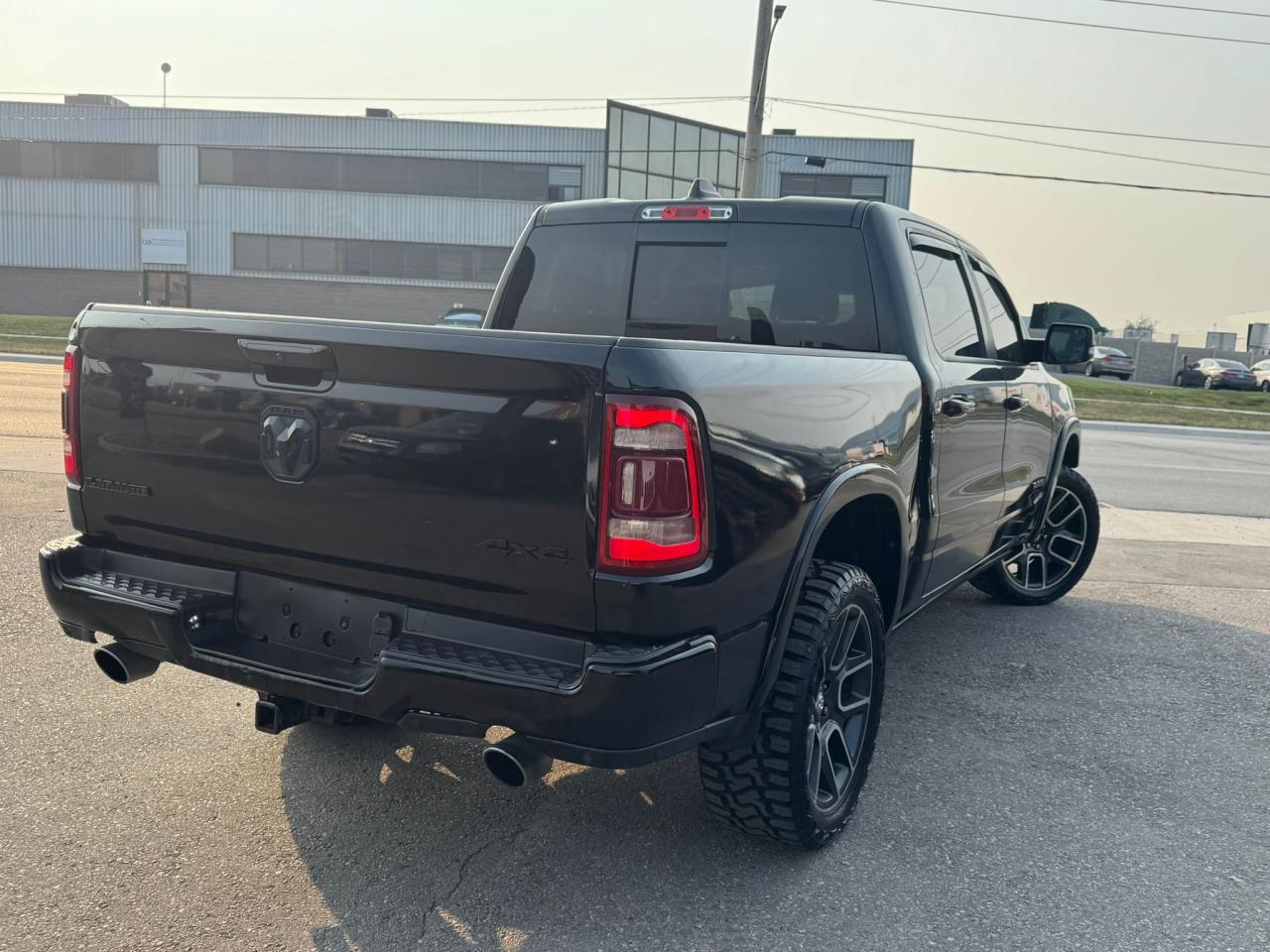2019 RAM 1500 Laramie - Photo #6
