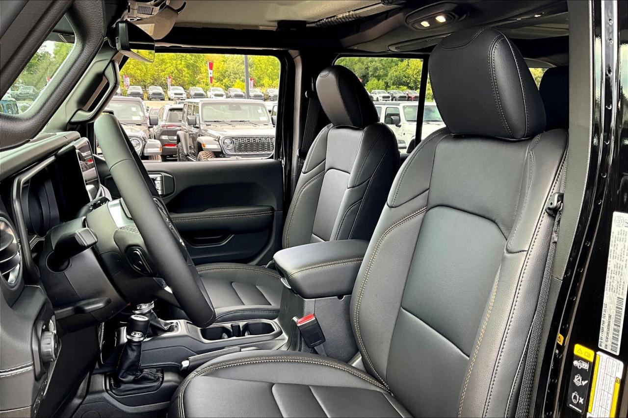 2025 Jeep Wrangler Sahara 4DR | Leather | Side Steps | Tech Pkg | 4X4 Photo