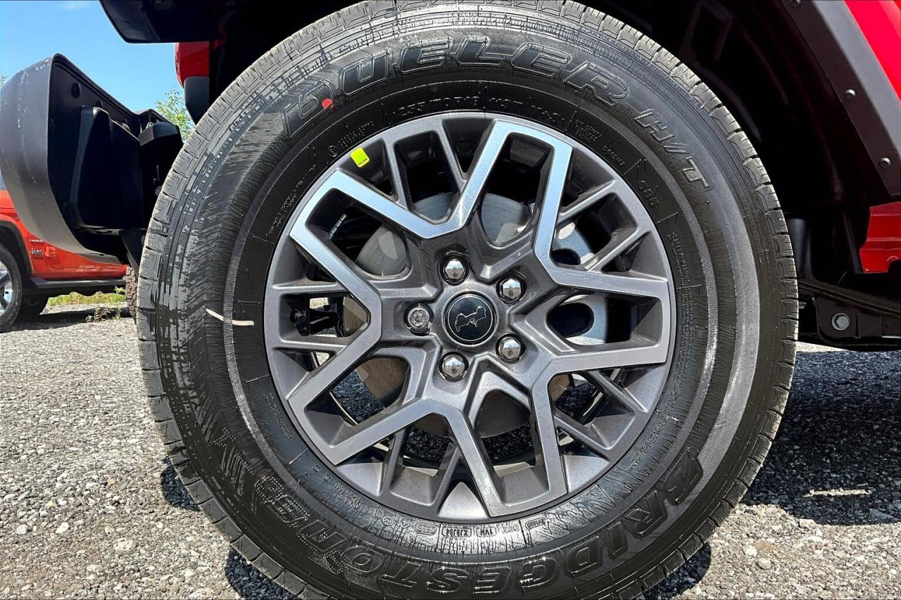 2025 Jeep Wrangler SAHARA | Leather | Safety Grp | Hardtop | Steps Photo