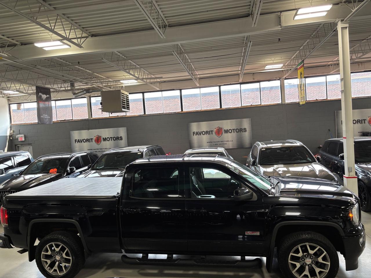2017 GMC Sierra 1500 SLT|4WD|ALLTERRAIN|CREW|NAV|BOSE|SUNROOF|LEATHER|+ - Photo #3