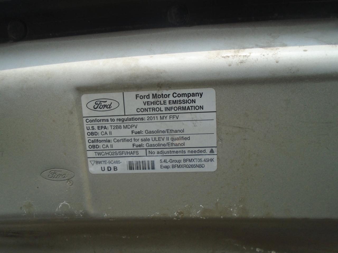 2011 Ford Econoline E-350 Super Duty Commercial - Photo #25
